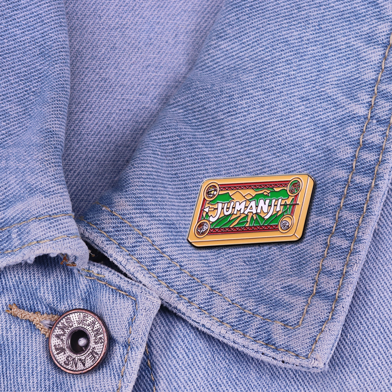 Jumanji enamel pin Mysterious  - مراجعة Board Game Jumanji وسعره