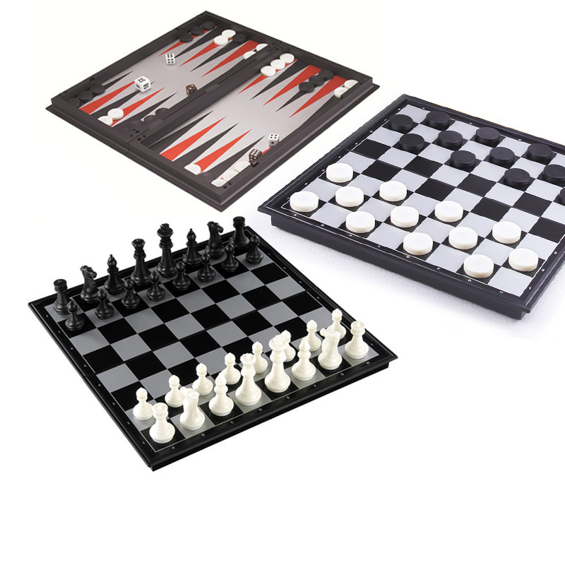 Foldable Magnetic Chess Checke - مراجعة Board Game Yearbook وسعره