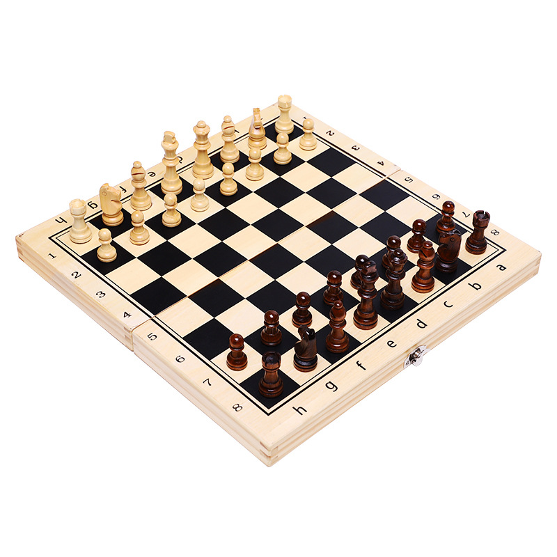 Chess Board Three In 1 Wooden  - مراجعة Board Game Yearbook وسعره