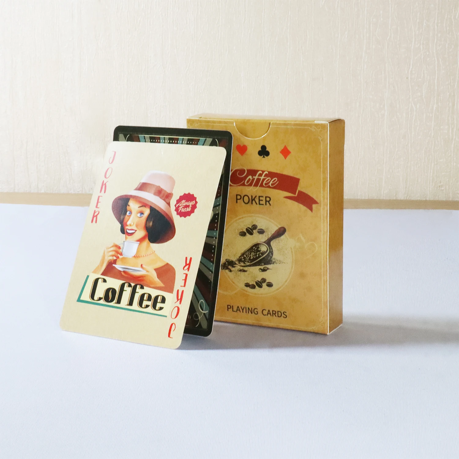 Coffee Paper Playing Cards Vin - مراجعة Board Game Yearbook وسعره