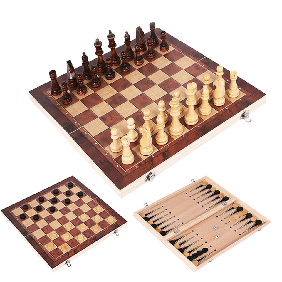3 in 1 Wooden Chess Backgammon - مراجعة Board Game Yearbook وسعره