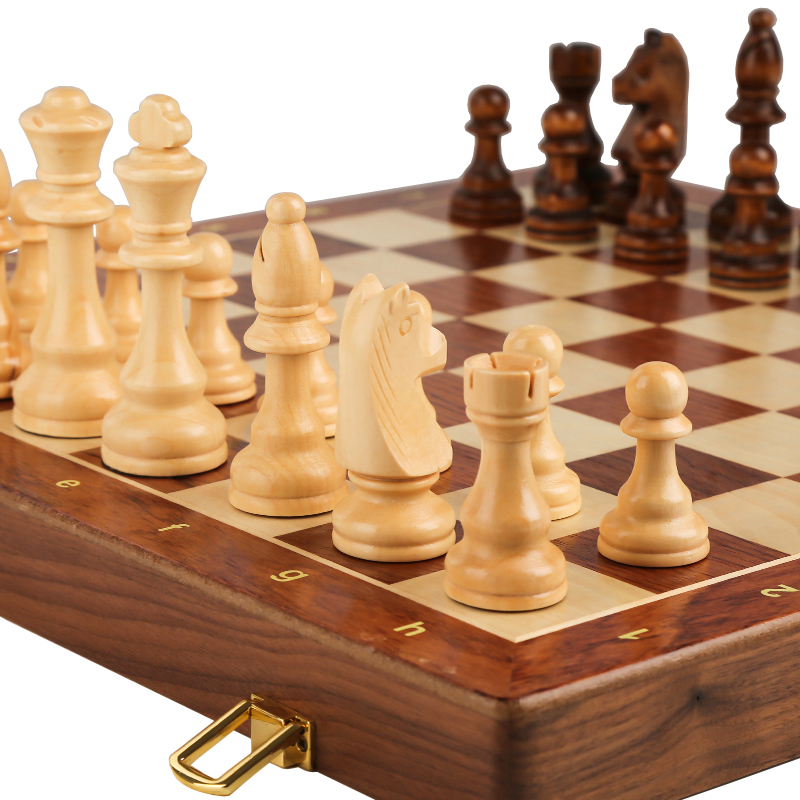34PCS Luxury Chess Set, 39x39  - مراجعة Board Game Yearbook وسعره